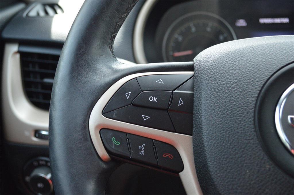 used 2014 Jeep Cherokee car, priced at $13,590