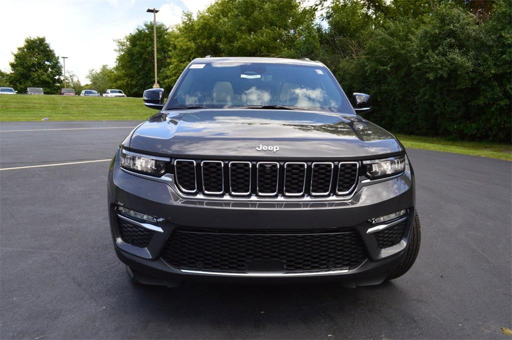 new 2025 Jeep Grand Cherokee car, priced at $46,999
