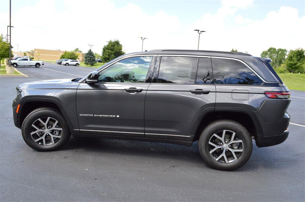 new 2025 Jeep Grand Cherokee car, priced at $46,999