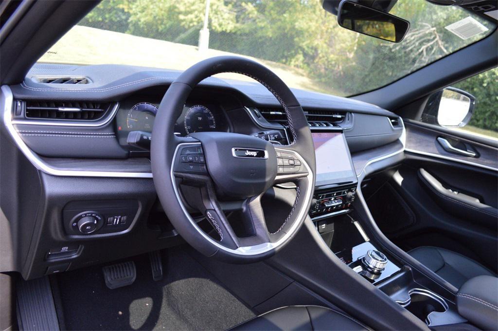 new 2025 Jeep Grand Cherokee car, priced at $47,249