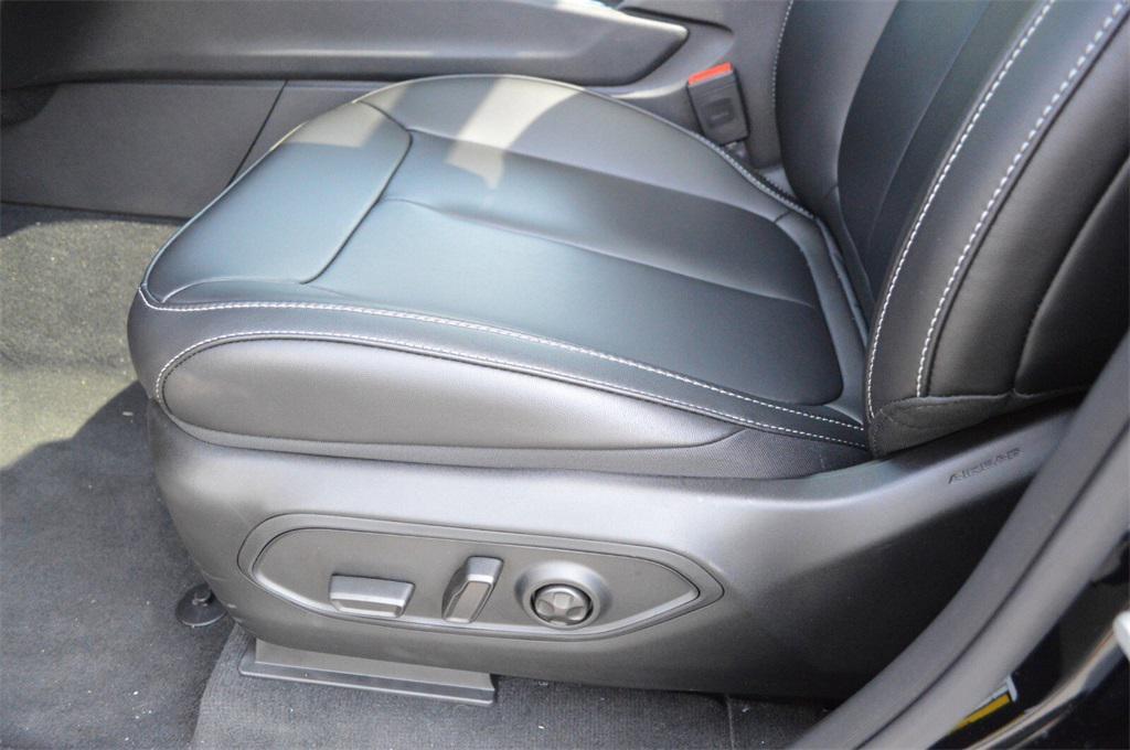 new 2025 Jeep Grand Cherokee car, priced at $47,249
