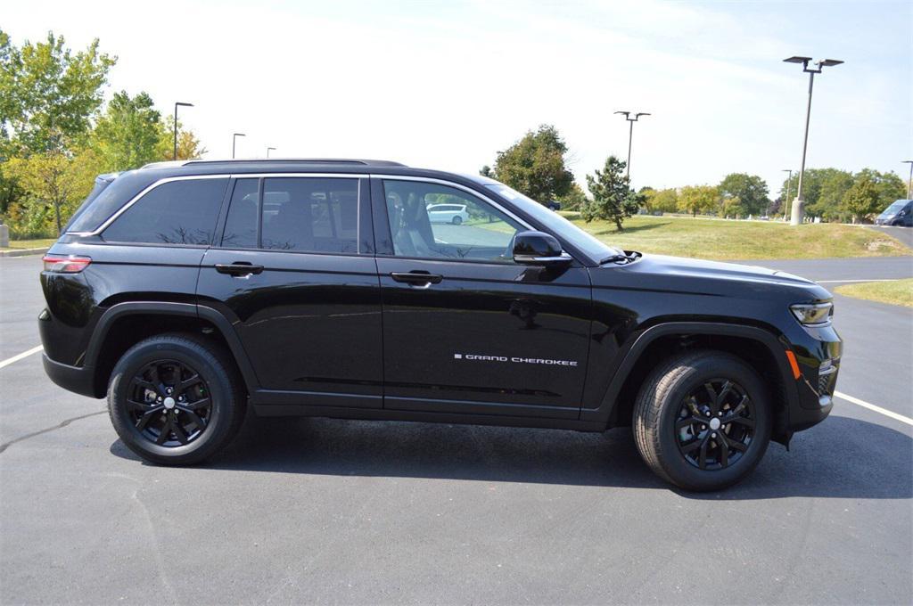 new 2025 Jeep Grand Cherokee car, priced at $47,249