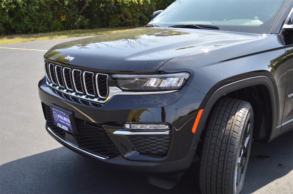 new 2025 Jeep Grand Cherokee car, priced at $47,249
