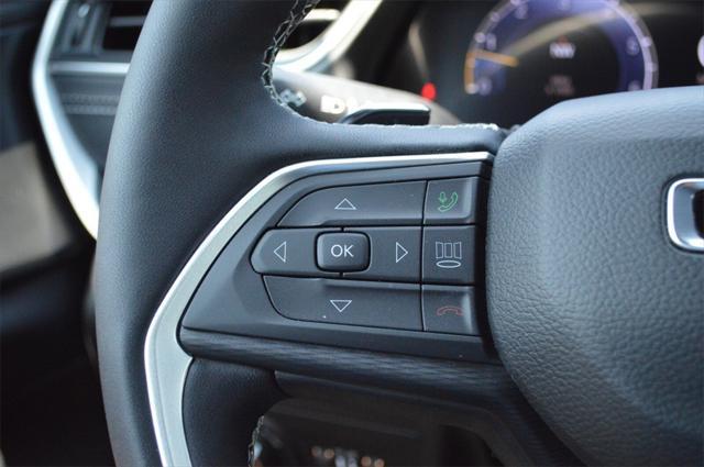 new 2025 Jeep Grand Cherokee car, priced at $39,999