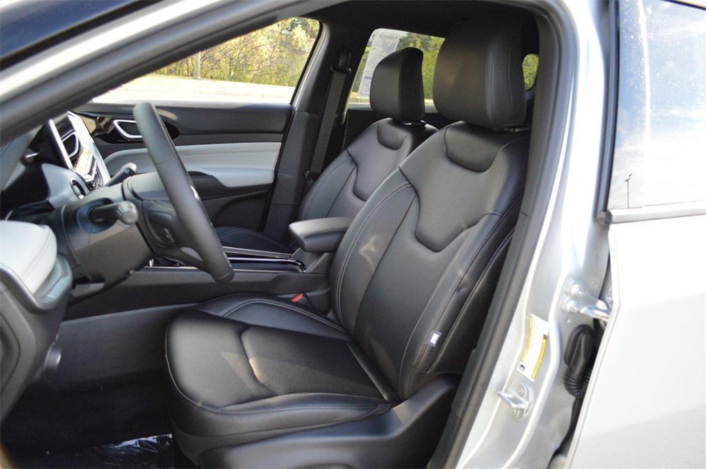 new 2026 Jeep Compass car, priced at $33,499