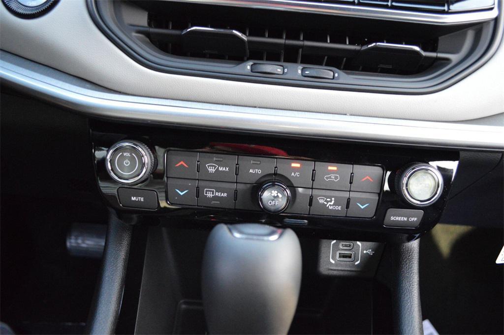 new 2026 Jeep Compass car, priced at $33,499