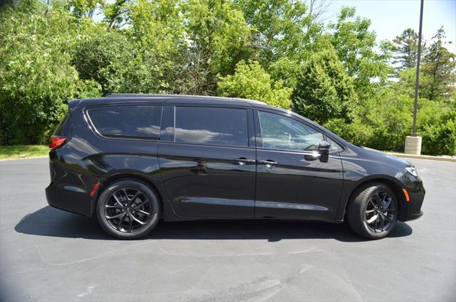 used 2024 Chrysler Pacifica car, priced at $39,996