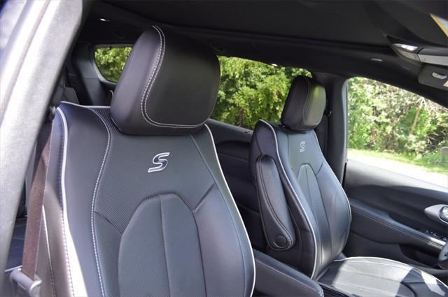 used 2024 Chrysler Pacifica car, priced at $39,996
