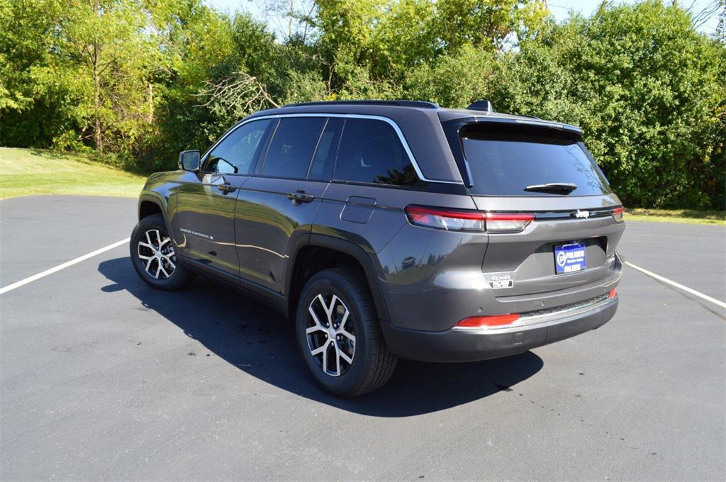 new 2025 Jeep Grand Cherokee car, priced at $42,999