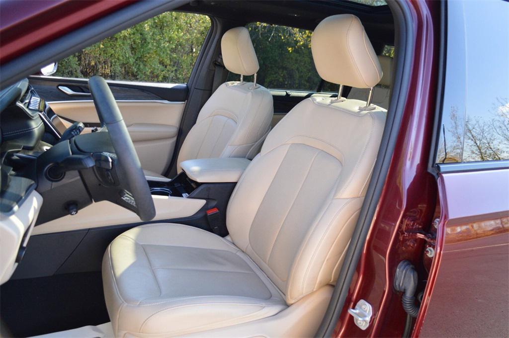 used 2023 Jeep Grand Cherokee L car, priced at $32,962