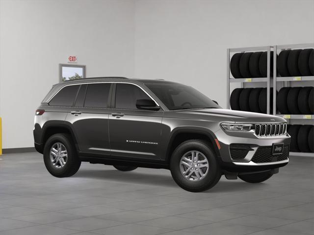 new 2025 Jeep Grand Cherokee car, priced at $40,499