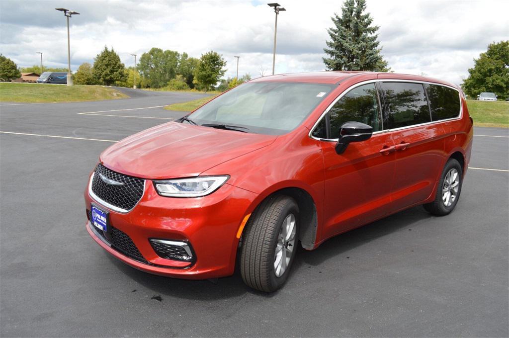 new 2025 Chrysler Pacifica car, priced at $42,749