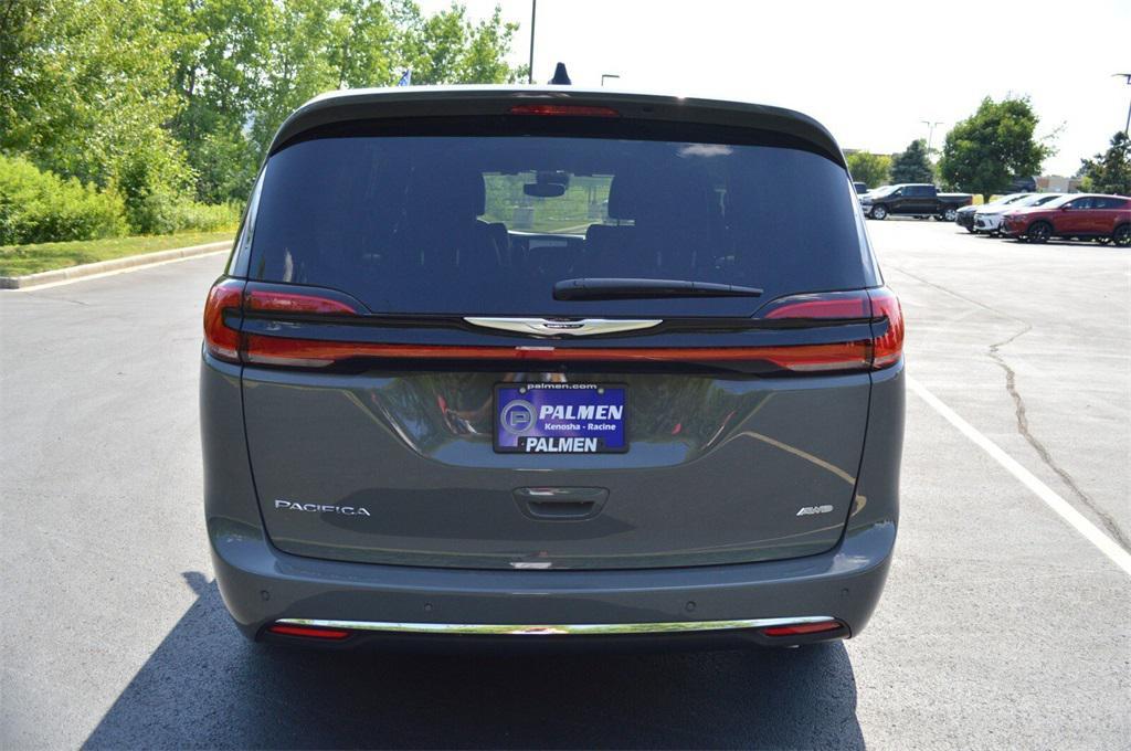 new 2025 Chrysler Pacifica car, priced at $46,938