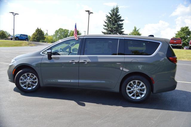 new 2025 Chrysler Pacifica car, priced at $44,968