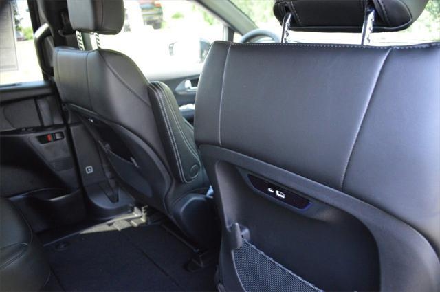 new 2025 Chrysler Pacifica car, priced at $44,968