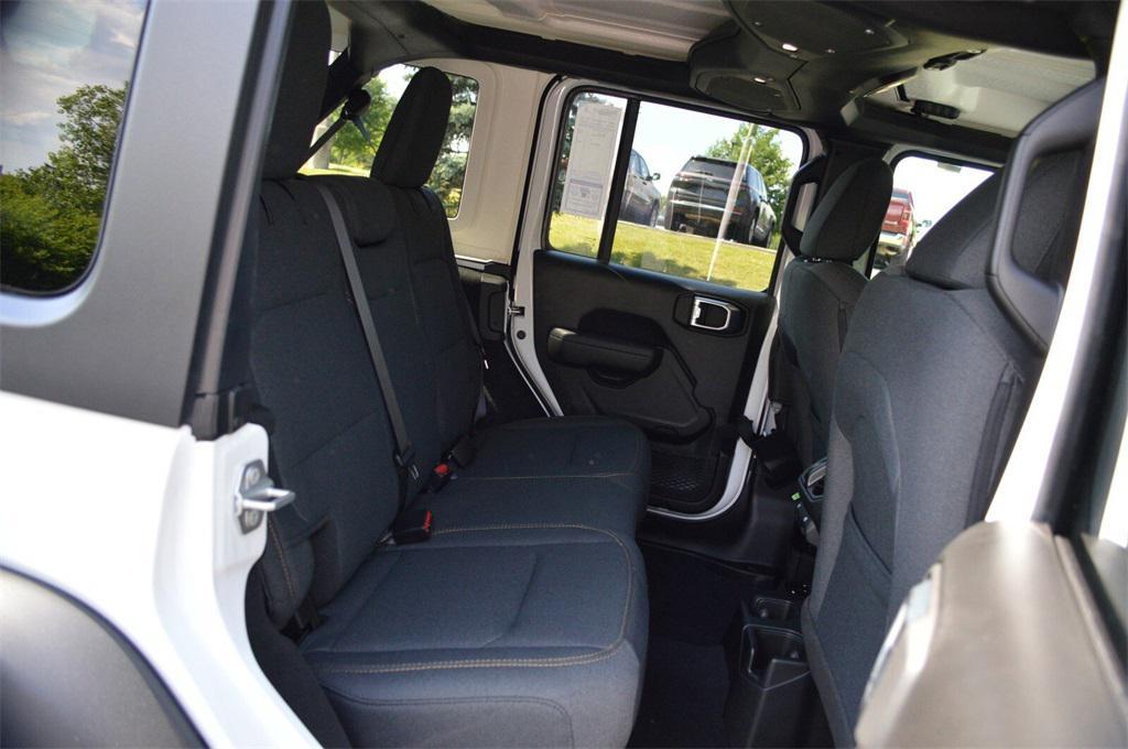 new 2025 Jeep Wrangler car, priced at $44,999