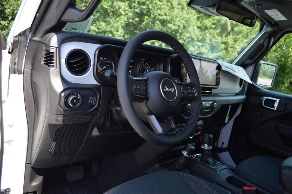new 2025 Jeep Wrangler car, priced at $44,999