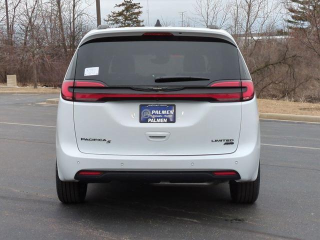 new 2024 Chrysler Pacifica car, priced at $52,090