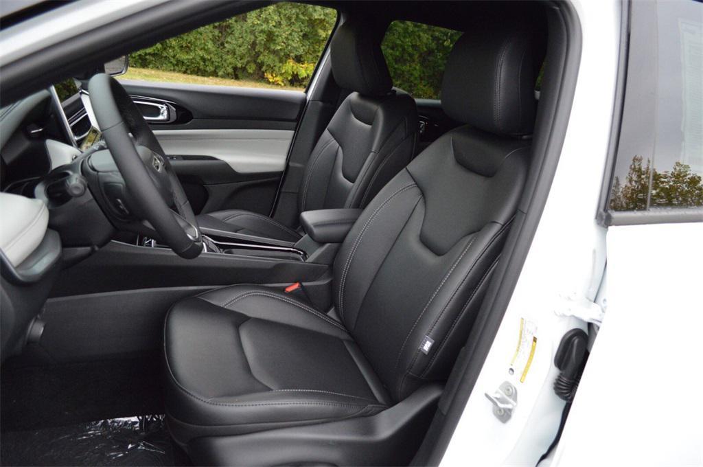 new 2026 Jeep Compass car, priced at $33,499