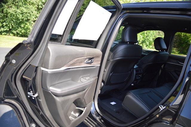 new 2025 Jeep Grand Cherokee car, priced at $42,999