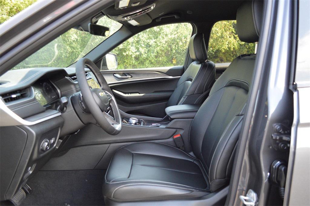 new 2025 Jeep Grand Cherokee L car, priced at $45,599