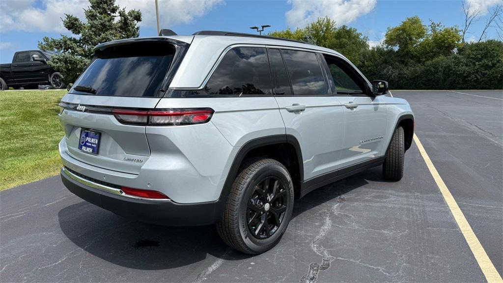 new 2025 Jeep Grand Cherokee car, priced at $42,999