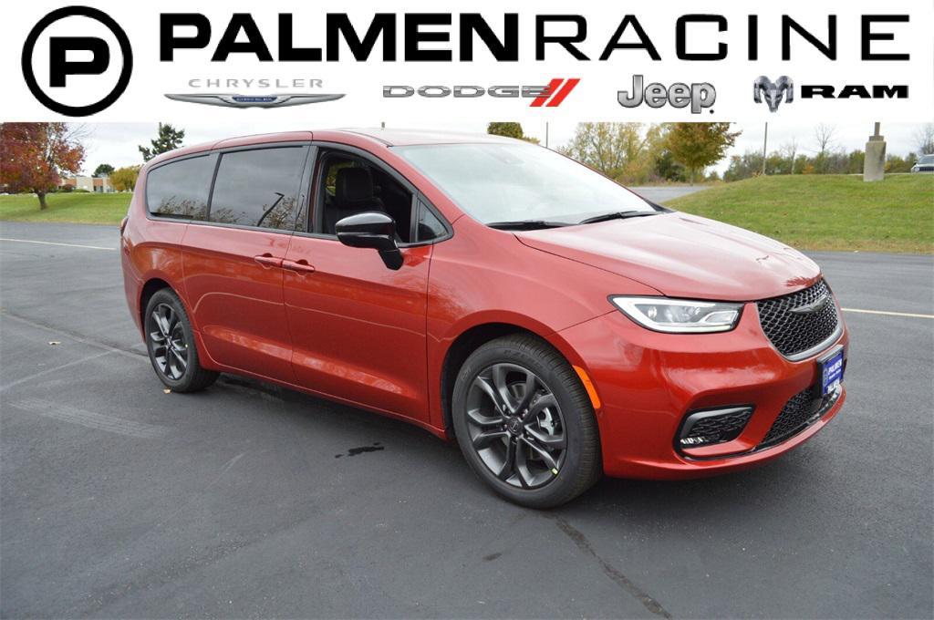 new 2026 Chrysler Pacifica car, priced at $42,999