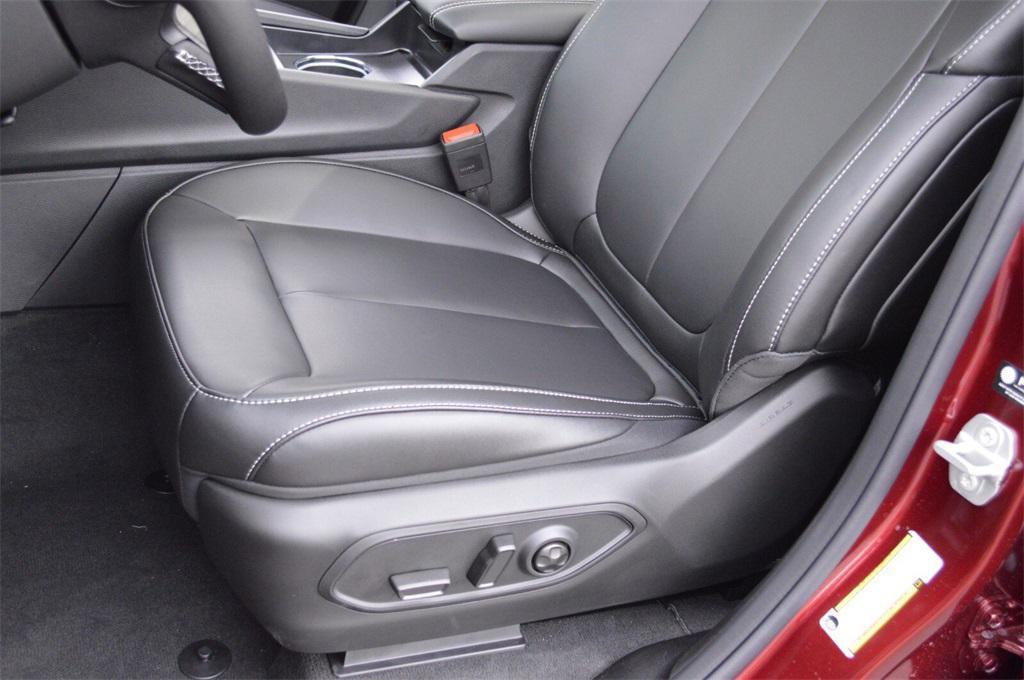 new 2025 Jeep Grand Cherokee car, priced at $47,599