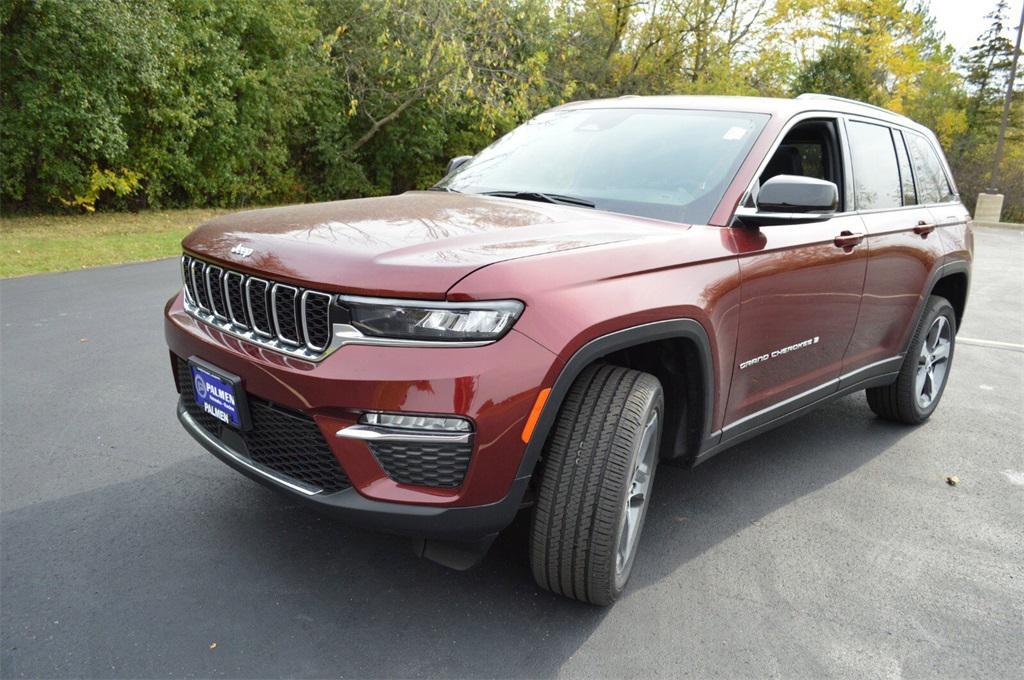 new 2025 Jeep Grand Cherokee car, priced at $47,599