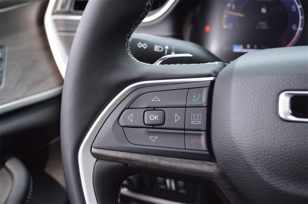 new 2025 Jeep Grand Cherokee car, priced at $47,599