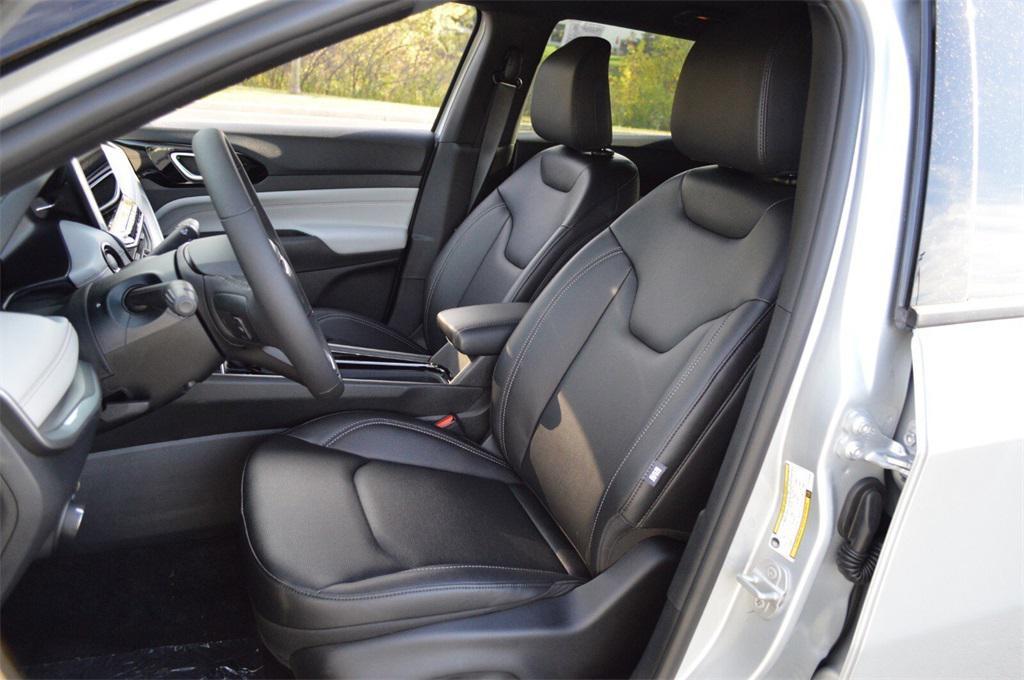 new 2026 Jeep Compass car, priced at $33,499