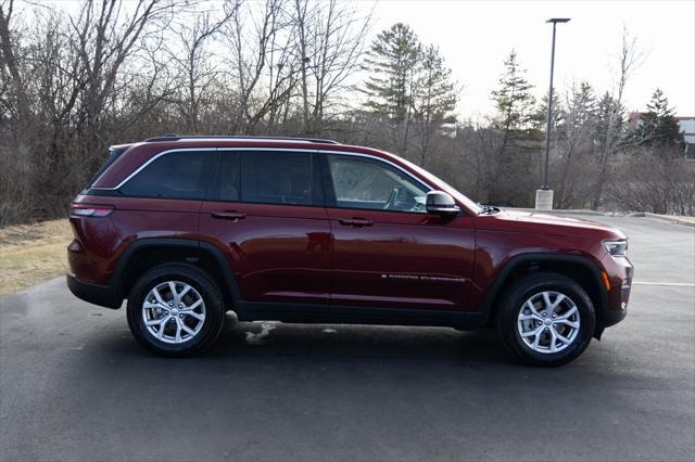 used 2022 Jeep Grand Cherokee car, priced at $29,469