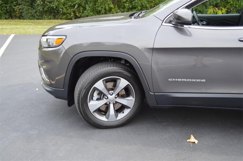 used 2019 Jeep Cherokee car, priced at $19,977