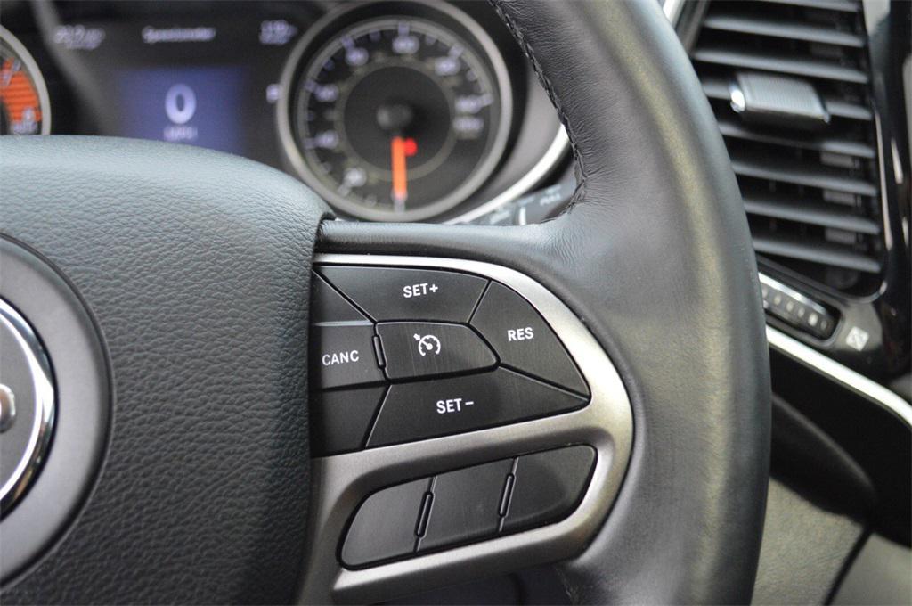 used 2019 Jeep Cherokee car, priced at $19,977