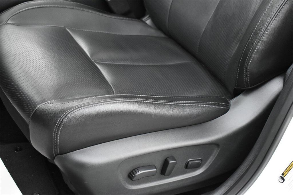 used 2019 Nissan Rogue car, priced at $15,991