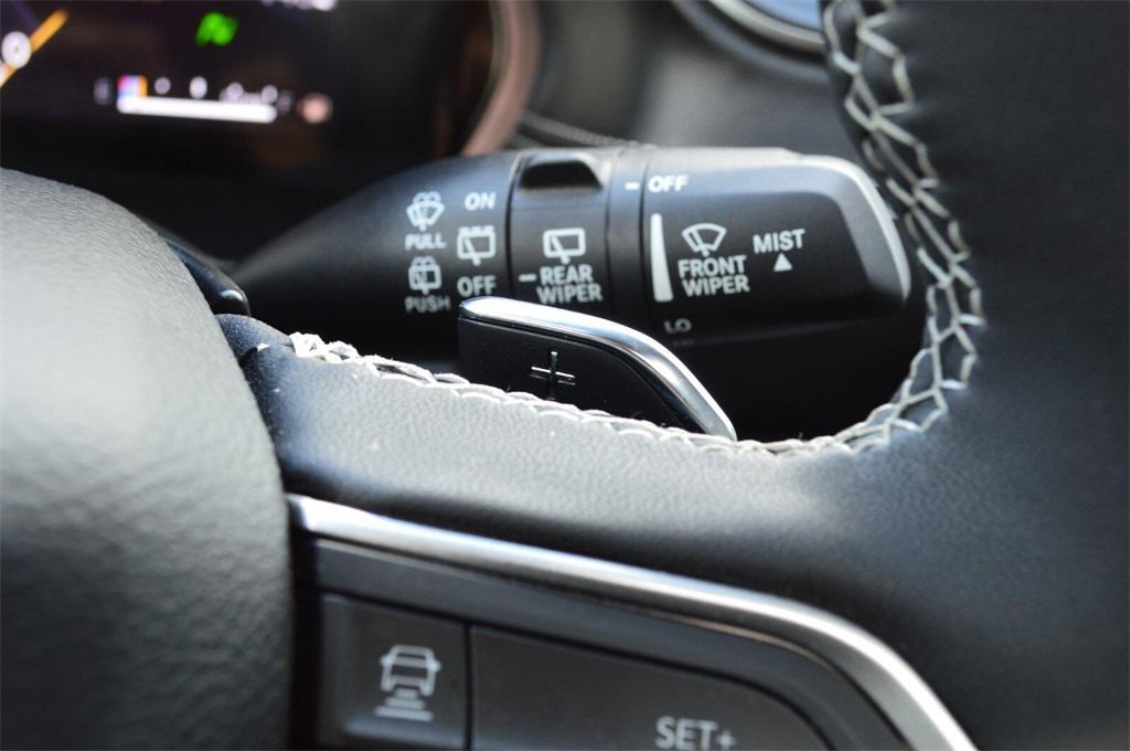 used 2024 Jeep Grand Cherokee car, priced at $34,665