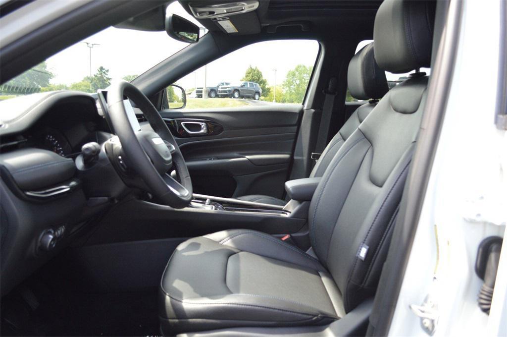 new 2025 Jeep Compass car, priced at $35,399