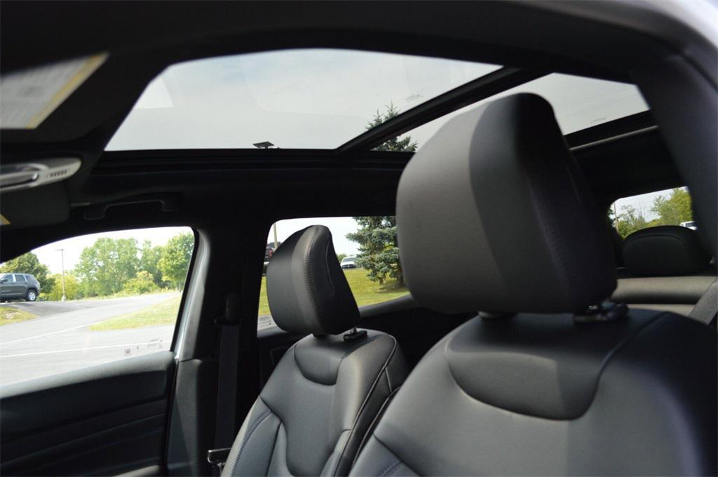 new 2025 Jeep Compass car, priced at $35,399