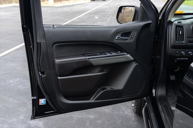 used 2022 GMC Canyon car, priced at $33,996