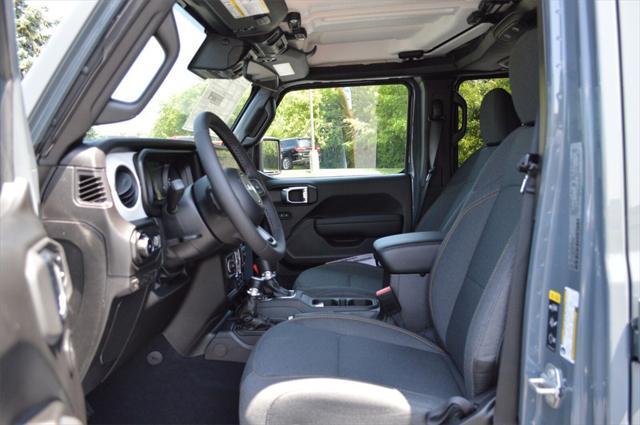 new 2025 Jeep Wrangler car, priced at $49,999