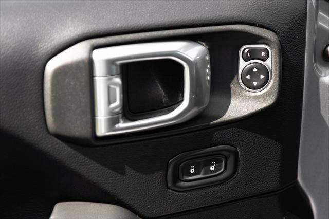 used 2021 Jeep Wrangler Unlimited car, priced at $38,700