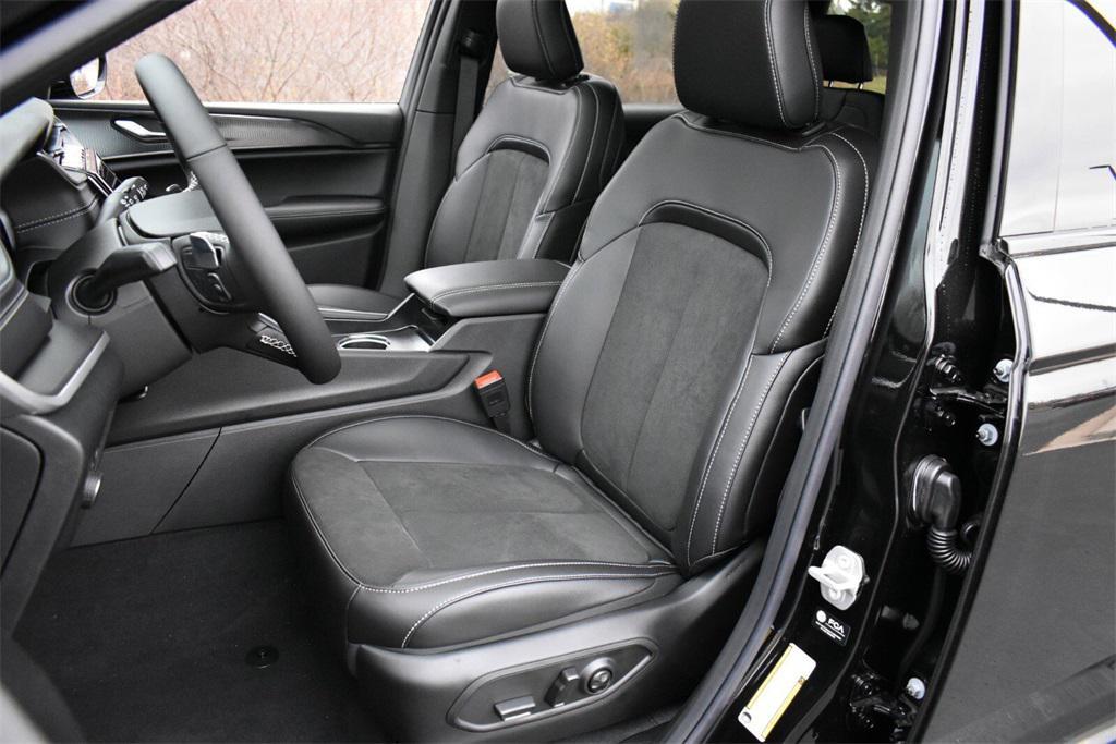 new 2025 Jeep Grand Cherokee L car, priced at $43,599