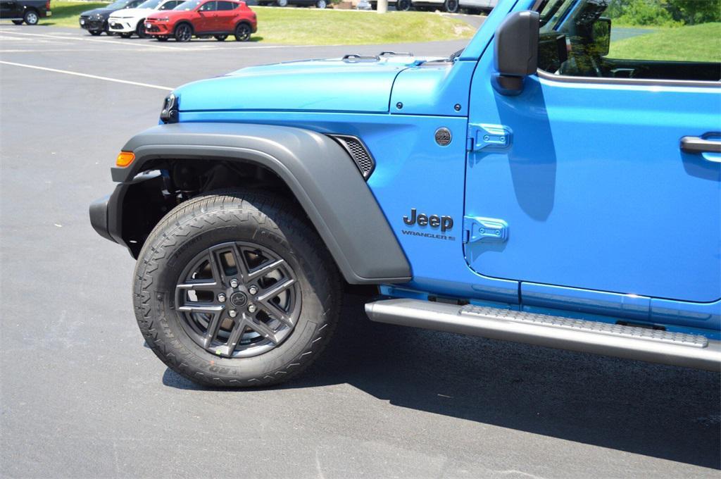 new 2025 Jeep Wrangler car, priced at $48,999