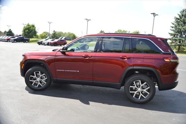 new 2025 Jeep Grand Cherokee car, priced at $42,999