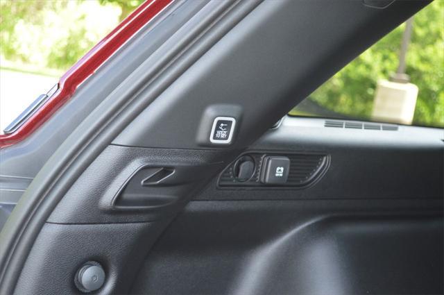 new 2025 Jeep Grand Cherokee car, priced at $42,999