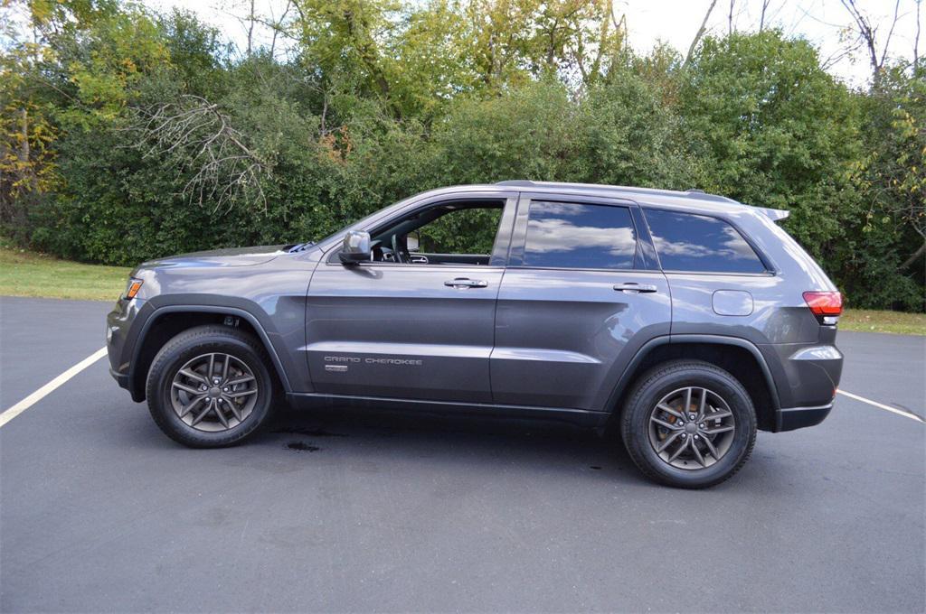 used 2016 Jeep Grand Cherokee car, priced at $11,499