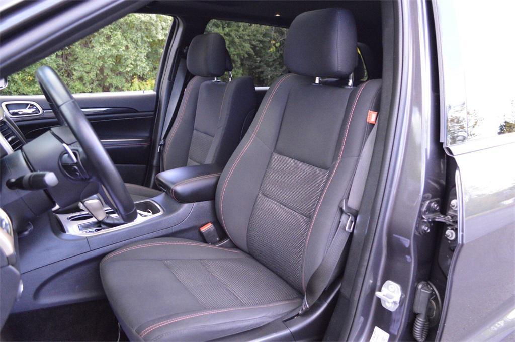 used 2016 Jeep Grand Cherokee car, priced at $11,499
