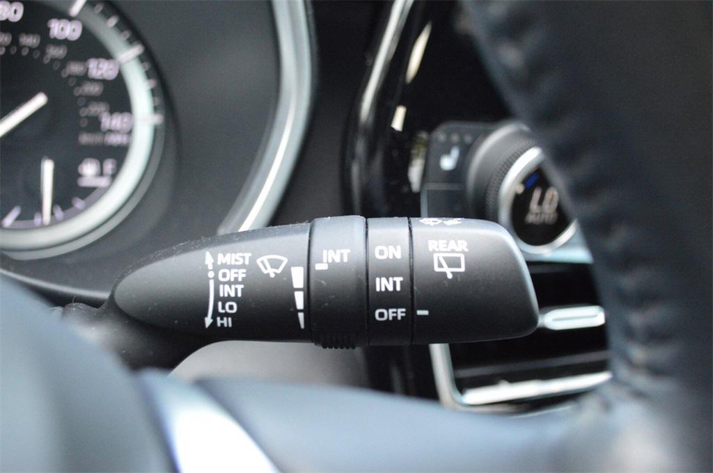 used 2021 Toyota Highlander car, priced at $32,751