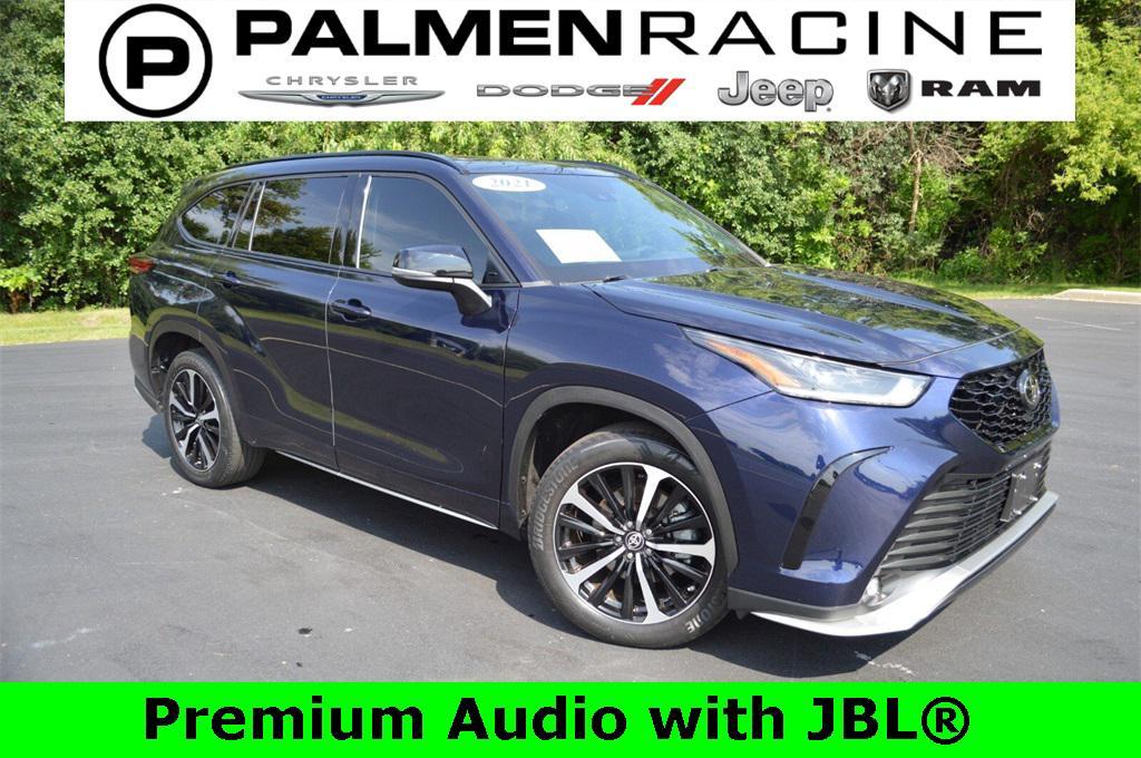 used 2021 Toyota Highlander car, priced at $32,751