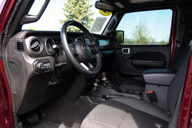 used 2021 Jeep Gladiator car, priced at $31,469